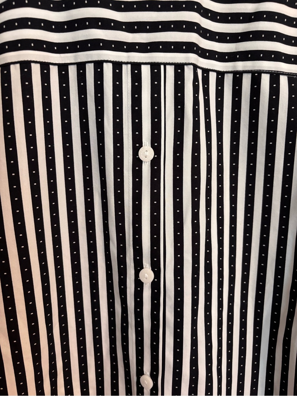 Chico’s NWT No iron Subtle Stripe button back shirt - Picture 9 of 10